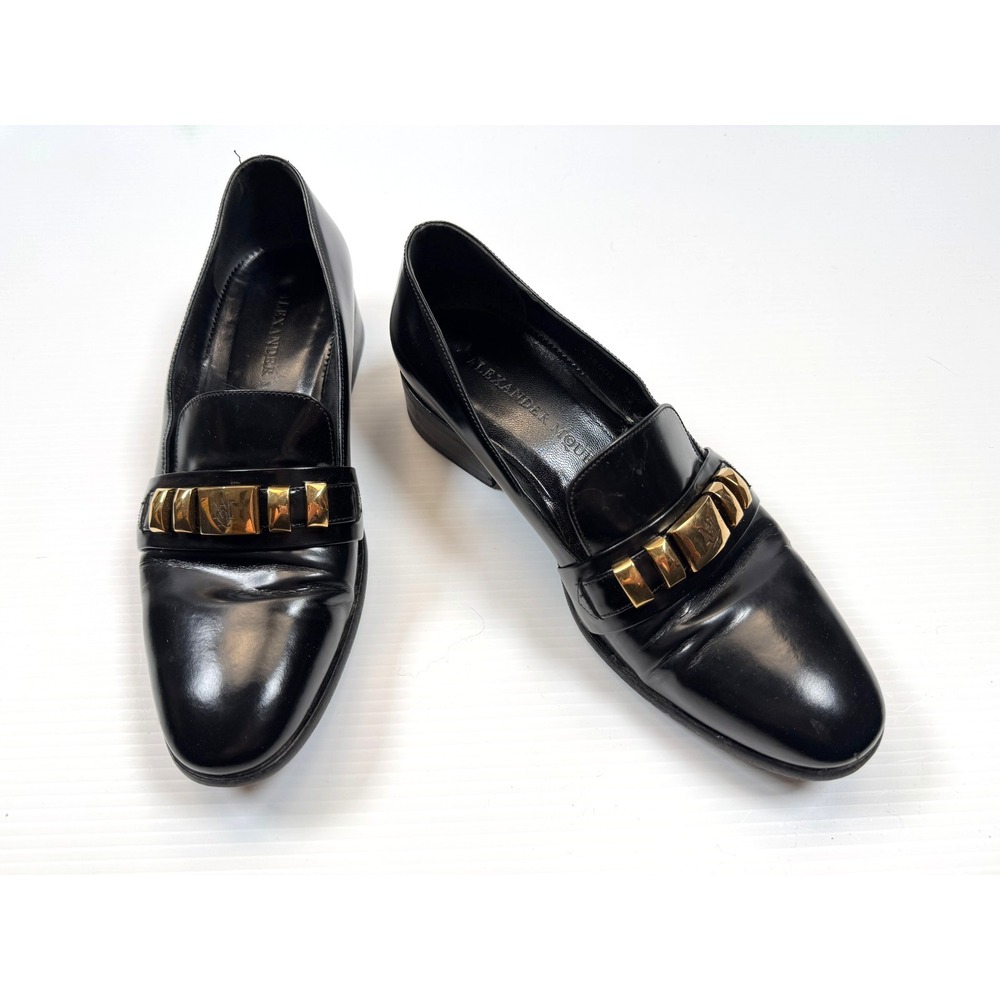Alexander McQueen Leather Loafers Women 38.5 US 8.5 Gold Logo Slip on Round‎ Toe